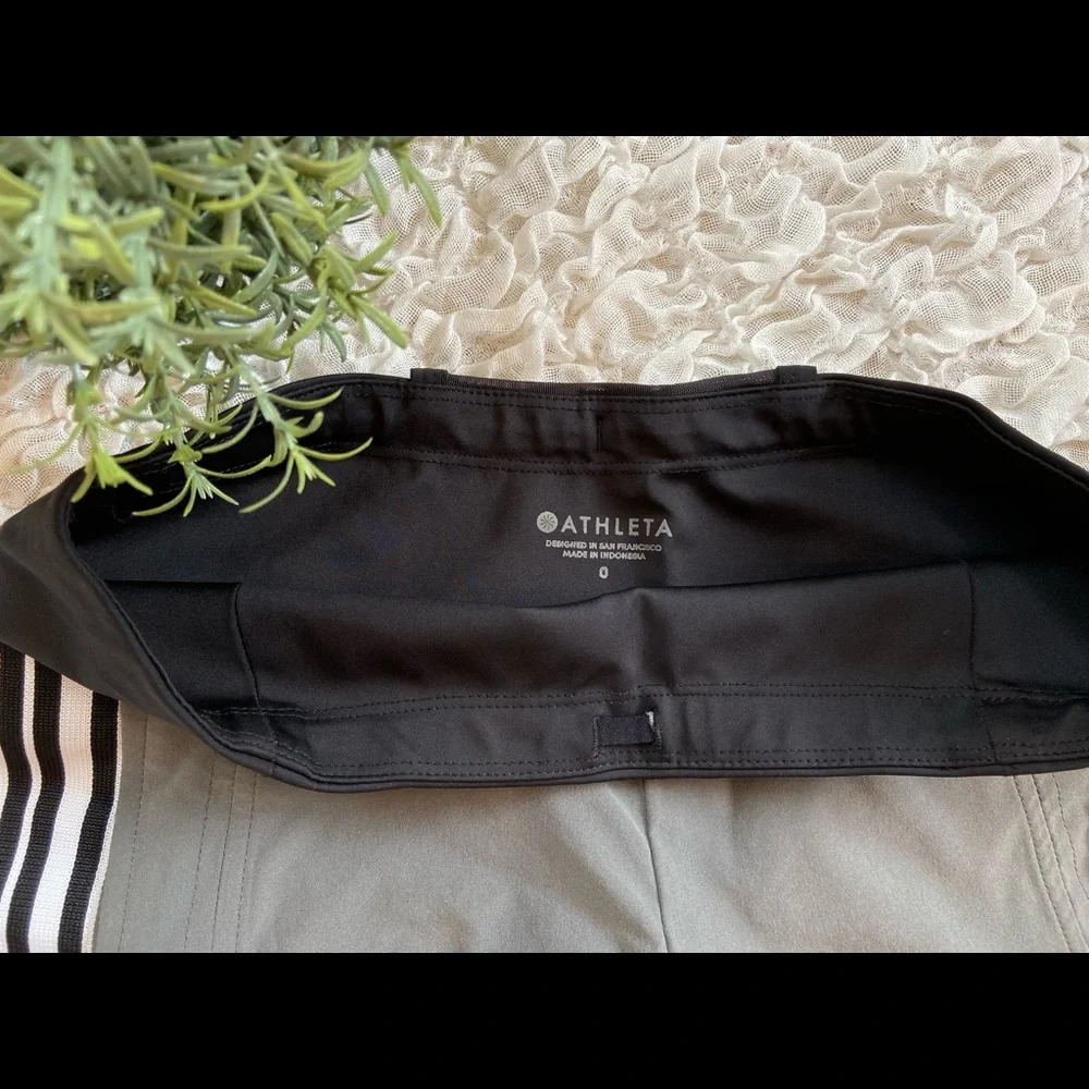 Athleta ascender athletic